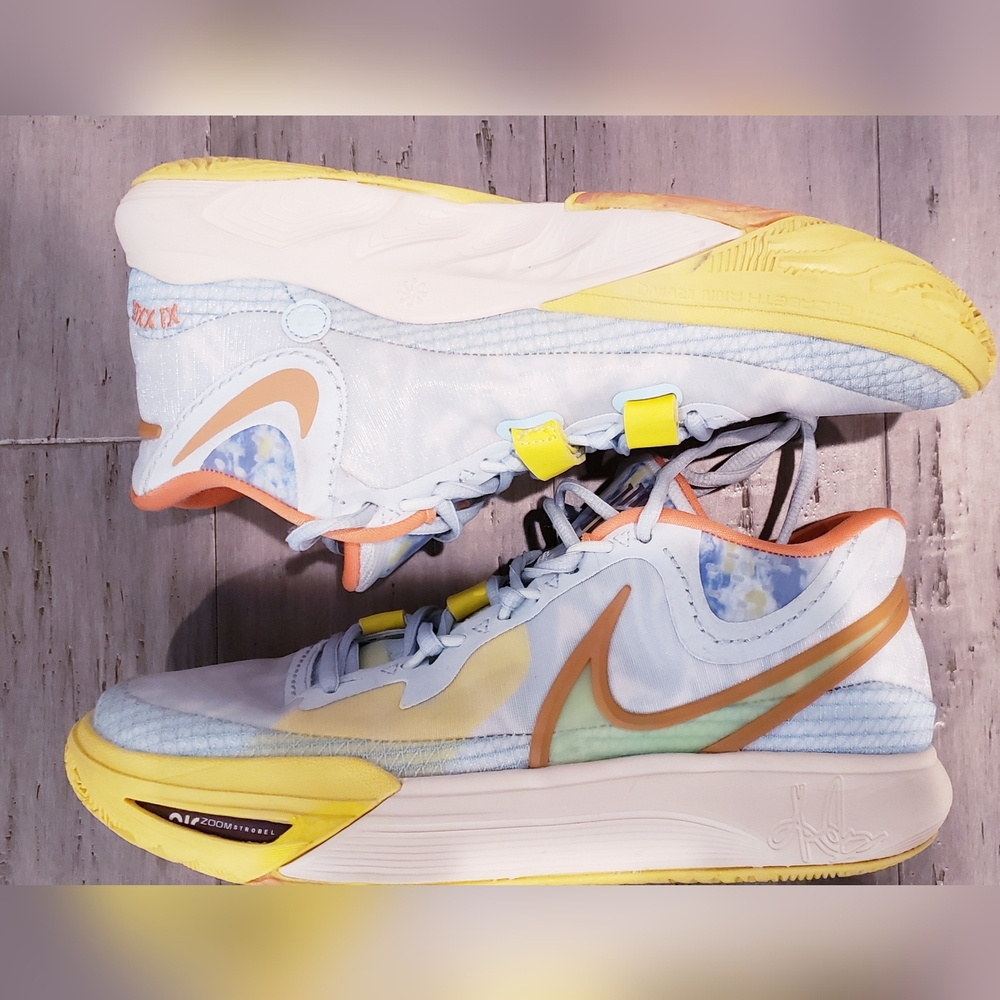 Nike Kyrie 8 Men basketball shoes size - 10.5